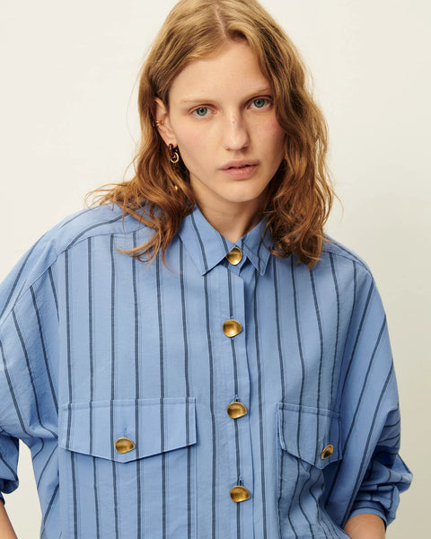 Balnca button down