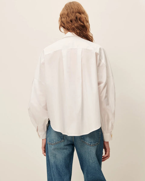 Balnca button down