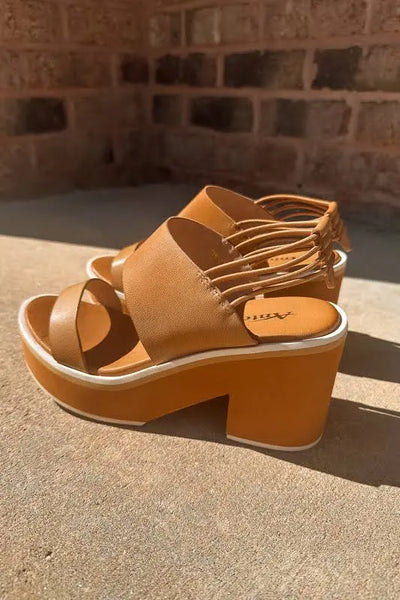 Tan antelope saddle - Chosen womens apparel